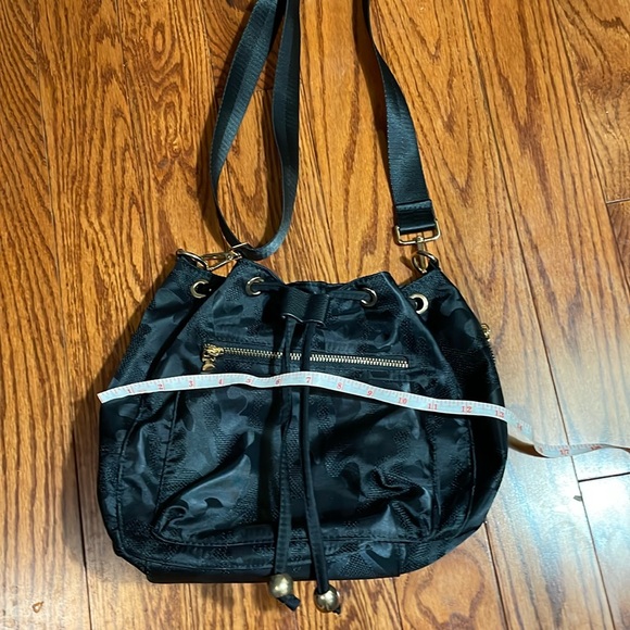 Dark camo nylon bag - Picture 1 of 11